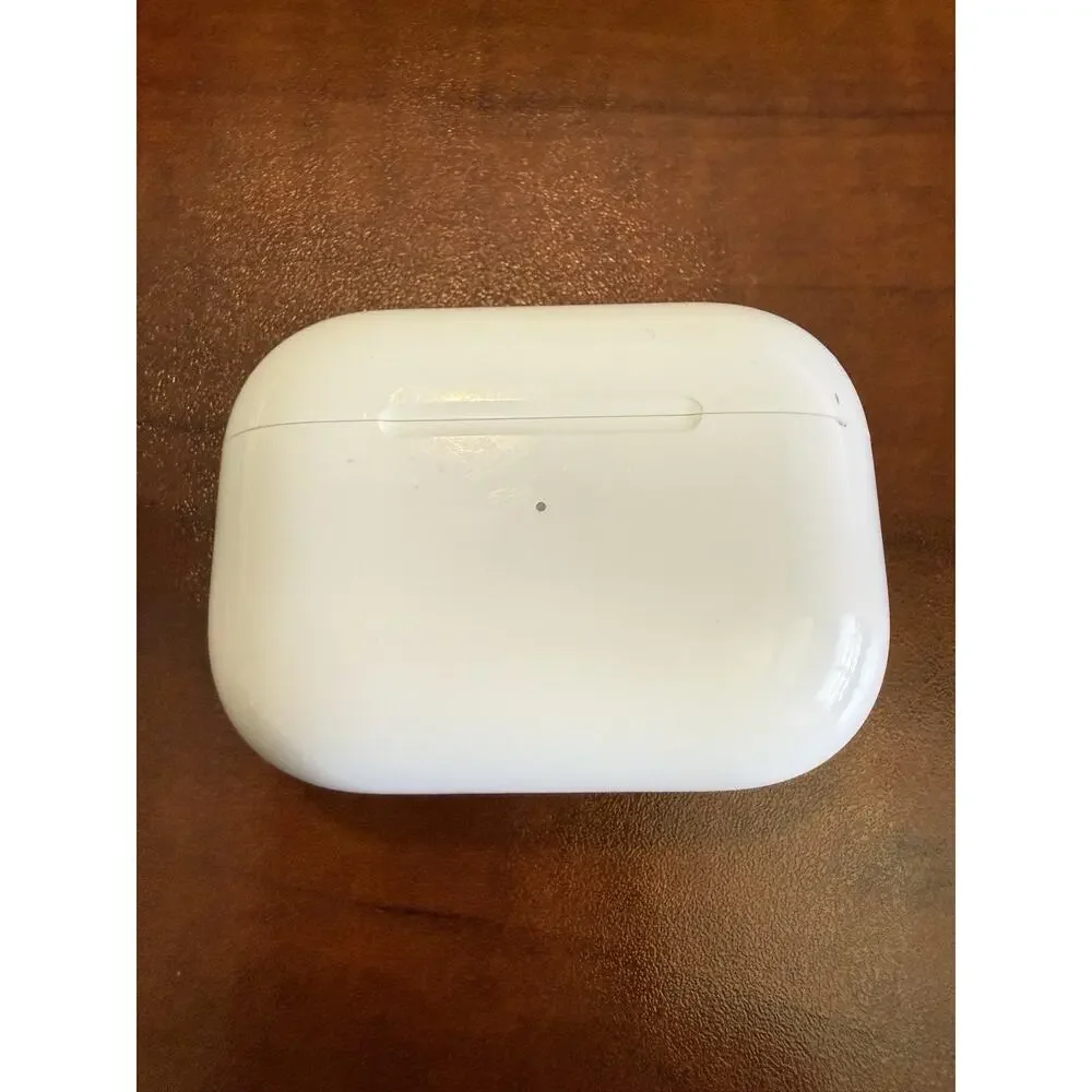 Apple AirPods Pro 2nd Generation Bluetooth Wireless Ear Buds Lightning Charger
